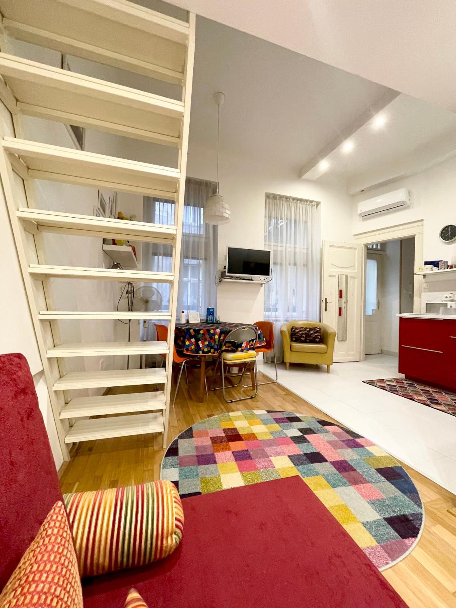 Rainbow Pearl Apartment At St Stephen' S Basilica Budapest Bagian luar foto