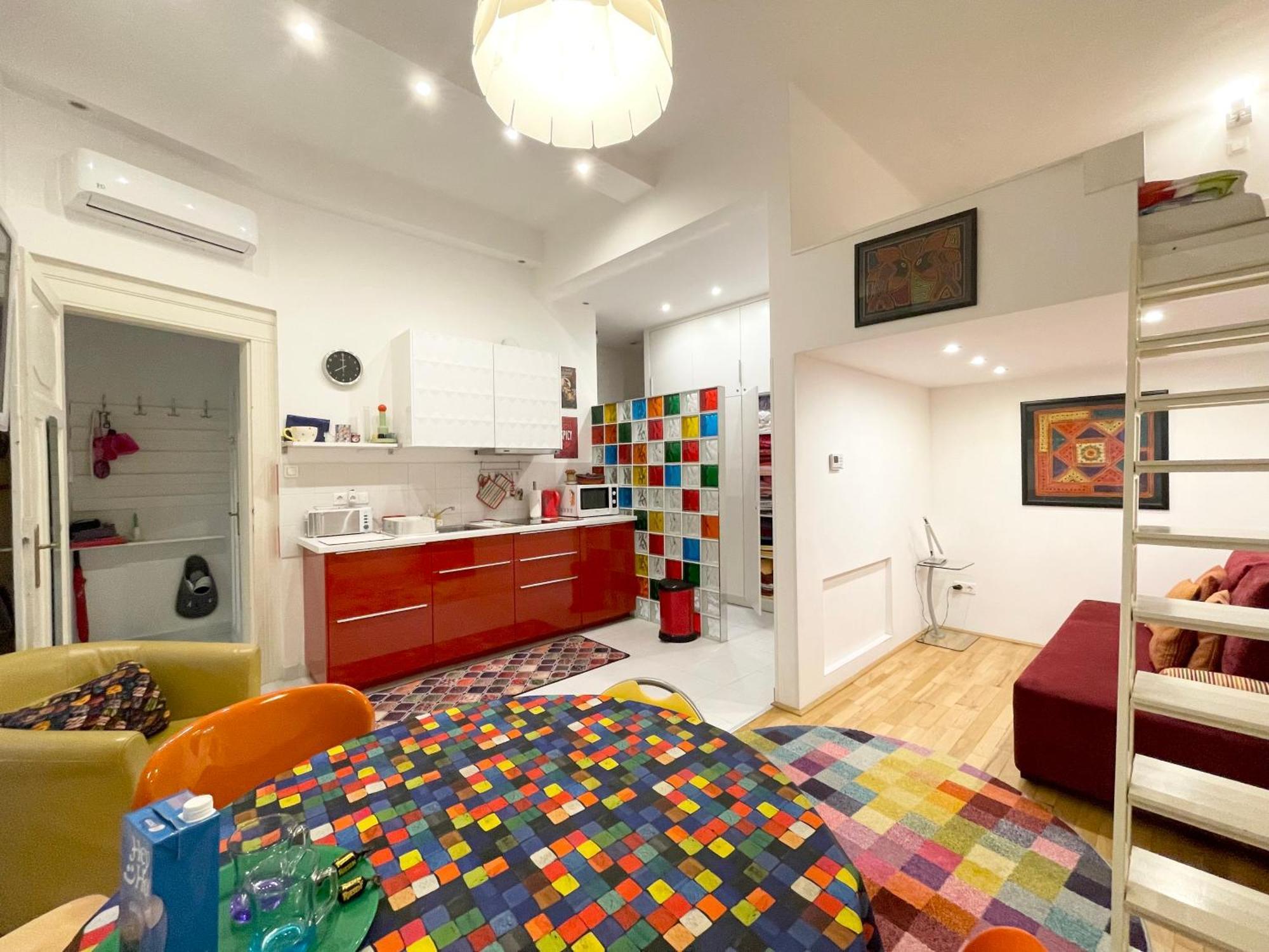 Rainbow Pearl Apartment At St Stephen' S Basilica Budapest Bagian luar foto
