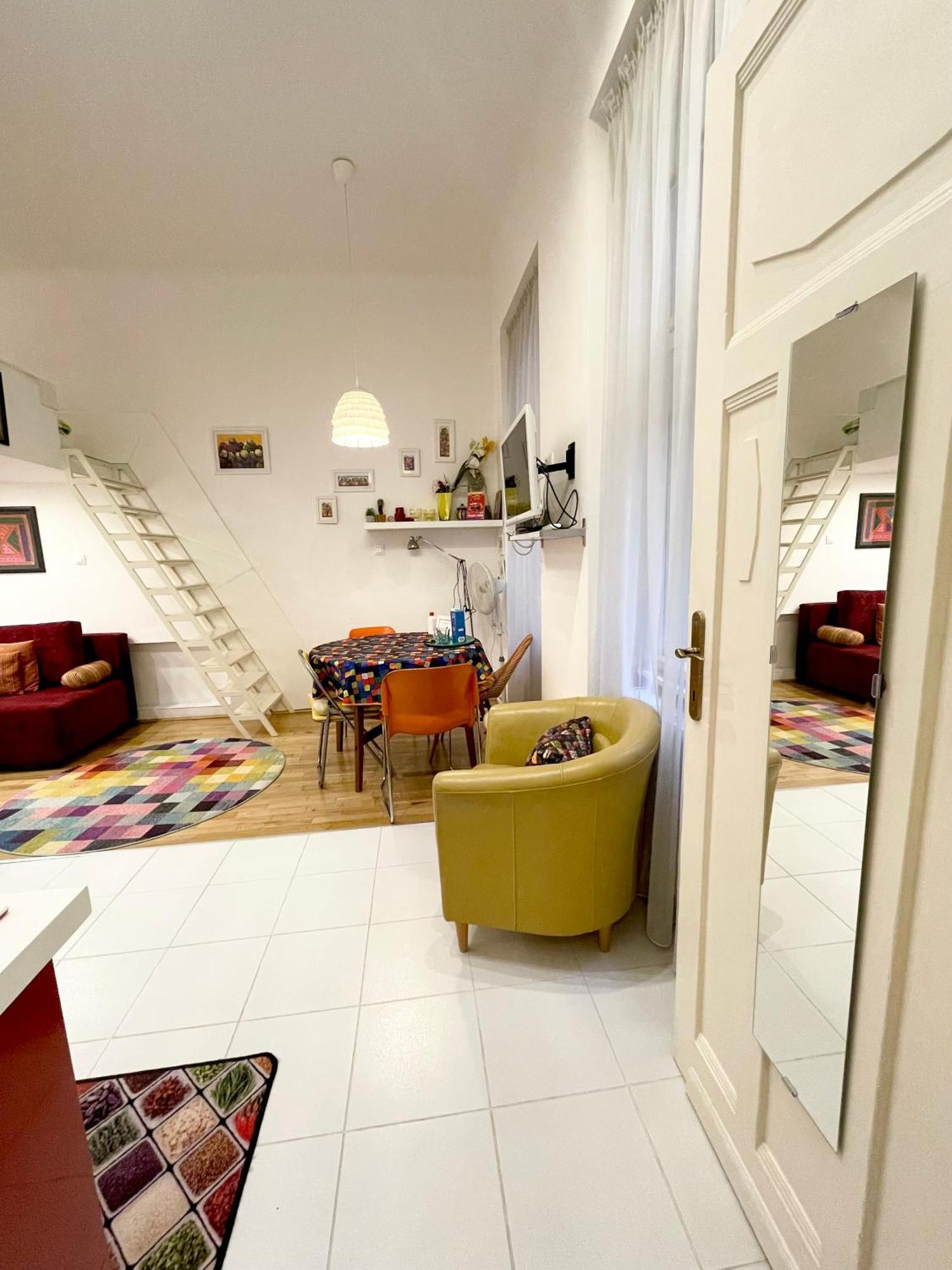 Rainbow Pearl Apartment At St Stephen' S Basilica Budapest Bagian luar foto