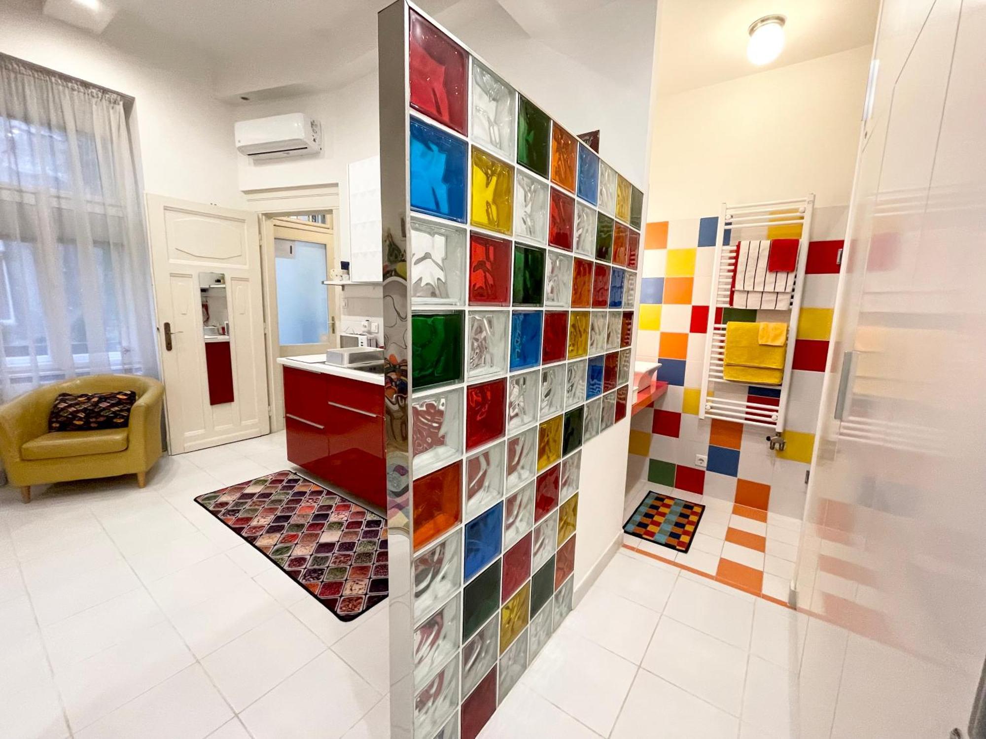 Rainbow Pearl Apartment At St Stephen' S Basilica Budapest Bagian luar foto